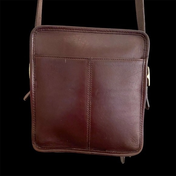 Stylish Etienne Aigner Brown Leather Shoulder Bag - Picture 5 of 11